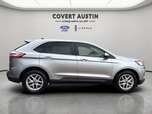 Used 2022 Ford Edge SEL w/ Convenience Package AWD/4WD image 4