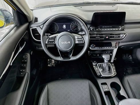 Certified 2022 Kia Seltos SX AWD/4WD image 4
