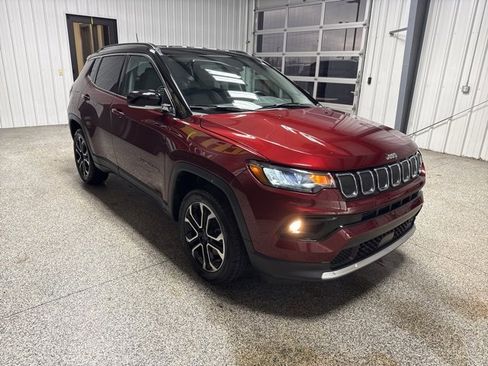 Used 2022 Jeep Compass Limited image 28
