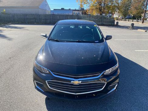 Used 2018 Chevrolet Malibu LS image 3