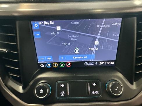 Used 2022 GMC Acadia AT4 w/ Technology Package image 22