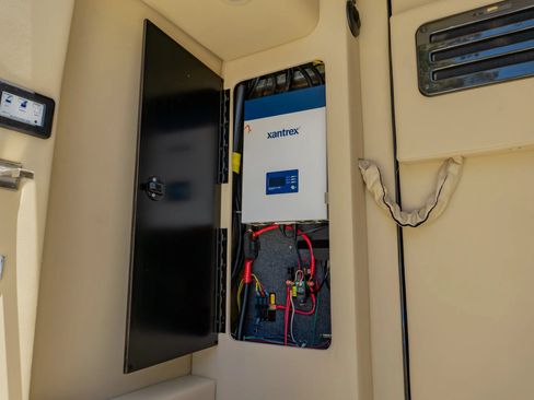 Used 2022 Mercedes-Benz Sprinter 2500 image 60
