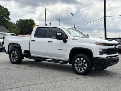 Used 2024 Chevrolet Silverado 2500 Custom w/ Custom Convenience Package AWD/4WD image 39