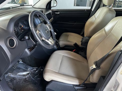 Used 2017 Jeep Compass 75th Anniversary w/ Power Value Group FWD image 13