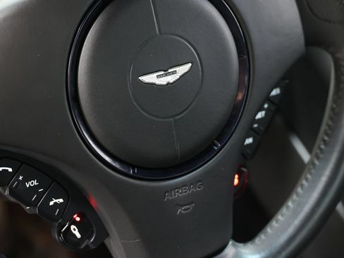 Used 2014 Aston Martin Vanquish Coupe RWD image 27