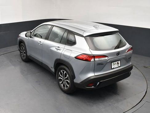 Used 2024 Toyota Corolla Cross AWD Hybrid image 16
