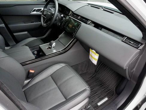 Used 2026 Land Rover Range Rover Velar S AWD/4WD image 22