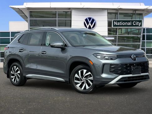 New 2026 Volkswagen Tiguan S FWD image 2