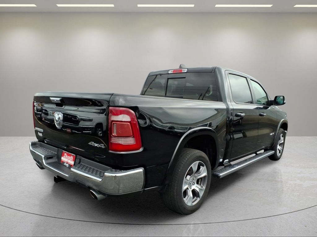 Used 2019 RAM 1500 Laramie AWD/4WD image 3