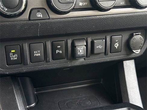 Used 2021 Toyota Tacoma TRD Sport image 22