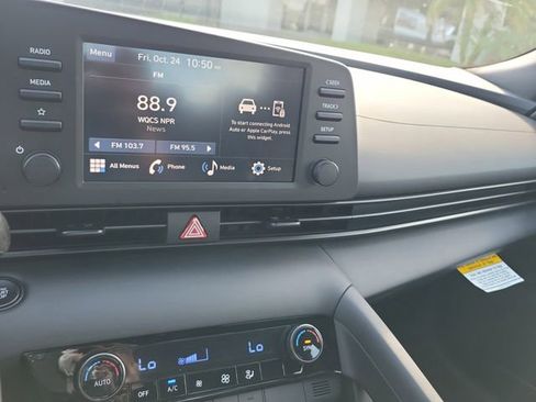 Used 2025 Hyundai Elantra Sport image 26