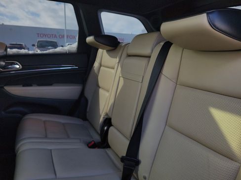 Used 2016 Jeep Grand Cherokee Limited 75th Anniversary image 9