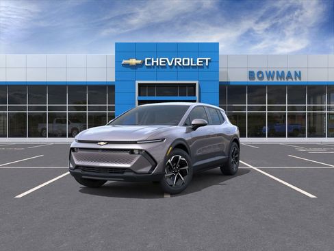New 2026 Chevrolet Equinox EV LT w/ Comfort Package FWD image 8