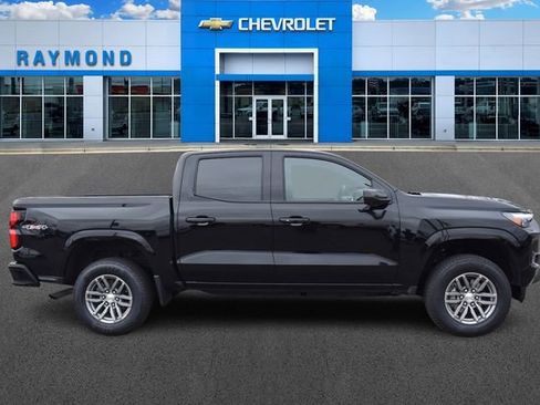 New 2026 Chevrolet Colorado LT w/ LT Convenience Package image 2