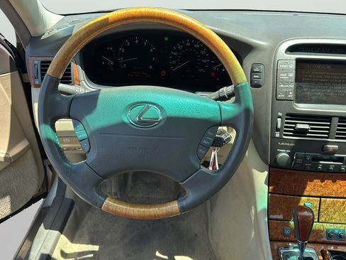 Used 2006 Lexus LS 430 RWD image 16