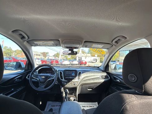 Used 2018 Chevrolet Equinox LT image 21