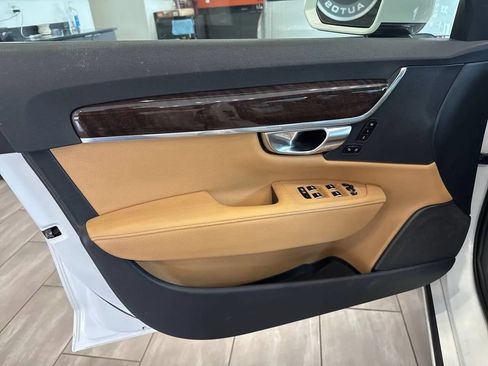 Used 2018 Volvo S90 T5 Momentum w/ Convenience Package AWD/4WD image 15