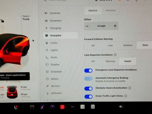 Used 2025 Tesla Model Y Long Range image 38