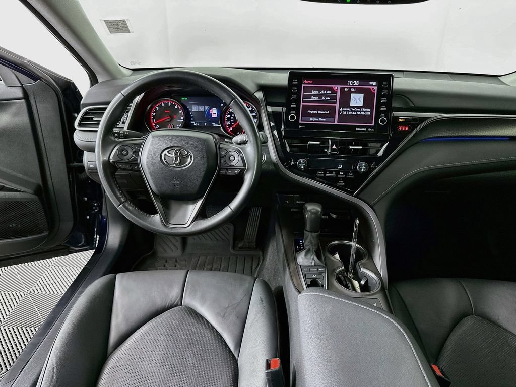 Used 2022 Toyota Camry XSE FWD image 23