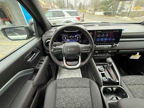 Used 2026 Chevrolet Colorado Z71 image 40