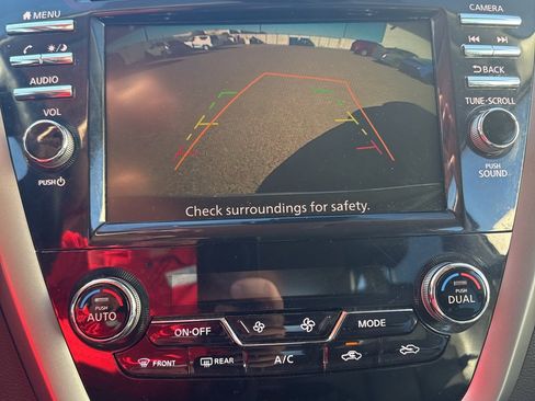 Used 2024 Nissan Murano SV image 15