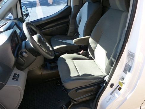 Used 2020 Nissan NV200 SV image 27