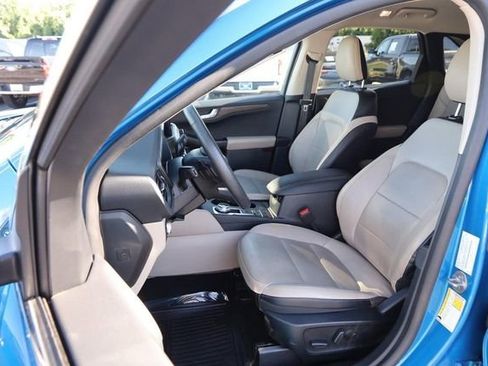 Used 2020 Ford Escape Titanium AWD/4WD image 9