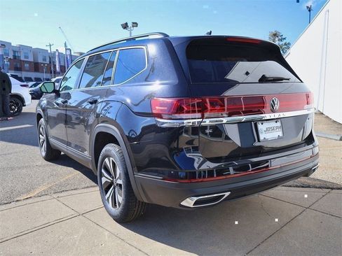 New 2026 Volkswagen Atlas SE AWD/4WD image 3
