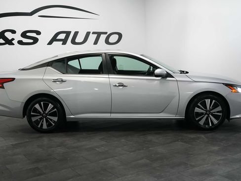 Used 2021 Nissan Altima 2.5 SV FWD image 8