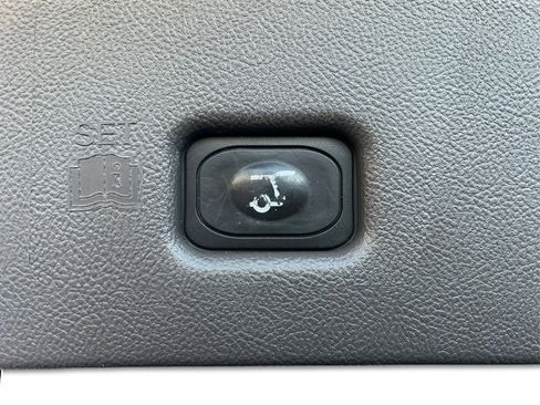 Used 2018 Lincoln MKX Reserve w/ Driver Assistance Package image 25