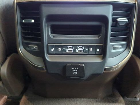 Used 2025 RAM 1500 Limited AWD/4WD image 33