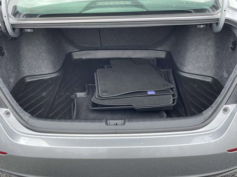 Used 2020 Honda Accord Hybrid image 10