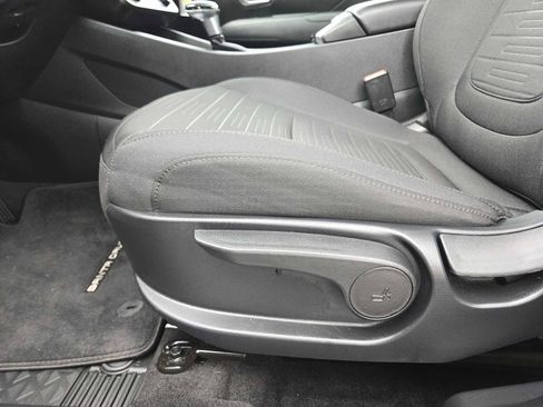 Certified 2025 Hyundai Santa Cruz SE image 23