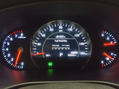 Used 2019 Kia Sorento SX image 23