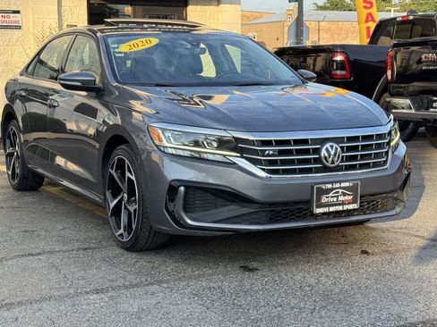 Used 2020 Volkswagen Passat 2.0T R-Line FWD image 14