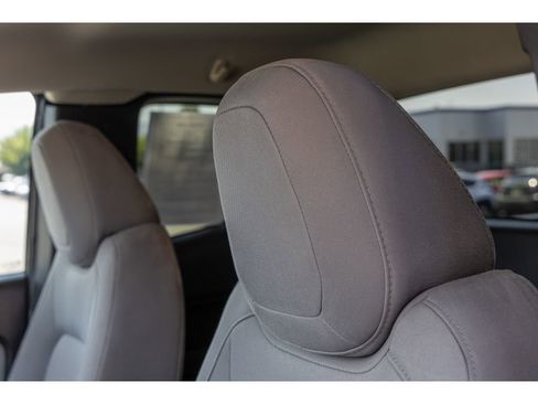 Used 2017 Chevrolet Colorado LT image 17