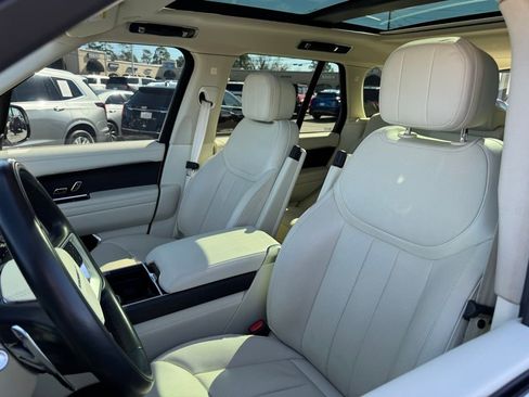 Used 2023 Land Rover Range Rover SE image 8