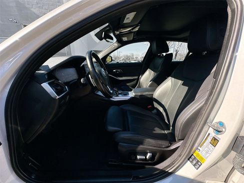 Certified 2022 BMW 330i xDrive Sedan w/ Premium Package 2 image 21