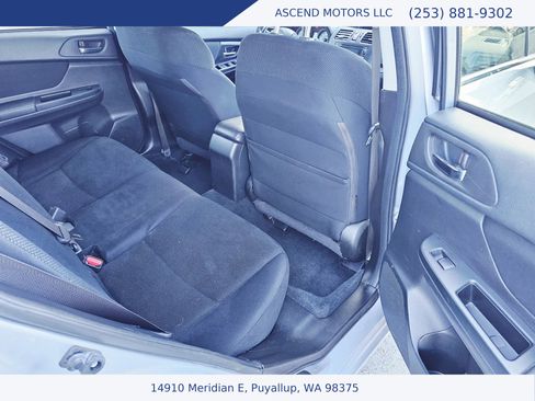 Used 2012 Subaru Impreza 2.0i Premium image 11