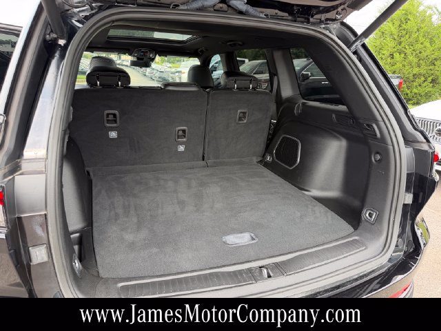 Used 2025 Jeep Grand Cherokee Limited w/ Luxury Tech Group II AWD/4WD image 20