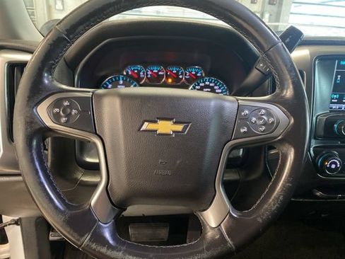 Used 2018 Chevrolet Silverado 1500 LT AWD/4WD image 12