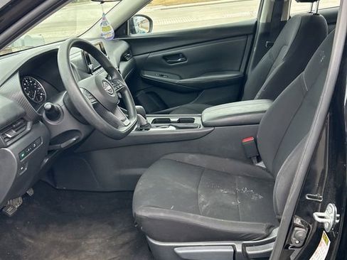 Used 2025 Nissan Sentra S image 13