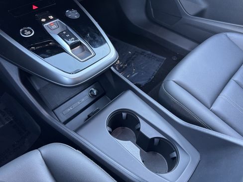 Used 2024 Audi Q4 e-tron Premium Plus w/ Premium Plus image 28