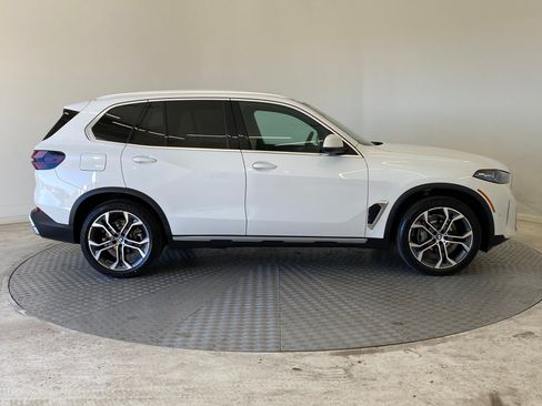New 2026 BMW X5 xDrive40i AWD/4WD image 8
