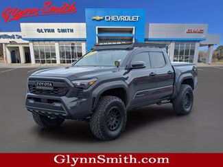 Used 2024 Toyota Tacoma SR5 video 1