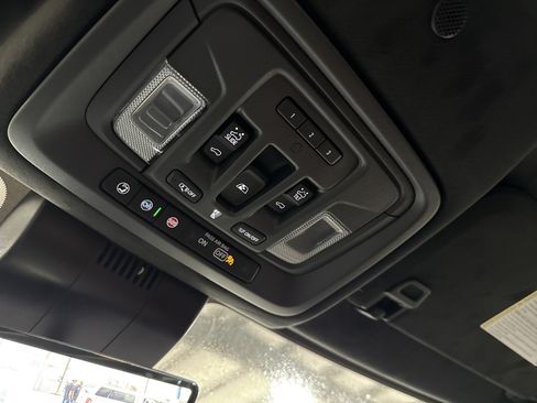 Used 2026 GMC Sierra 1500 Denali Ultimate AWD/4WD image 12