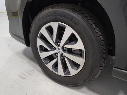 Used 2023 Subaru Outback Premium AWD/4WD image 31