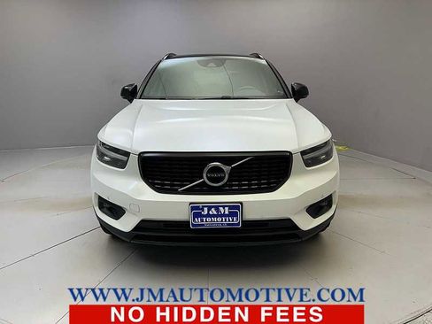 Used 2020 Volvo XC40 T5 R-Design image 8