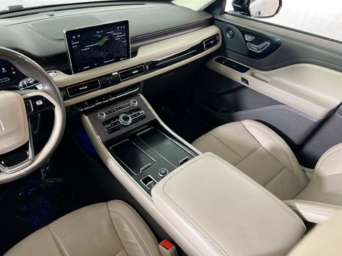 Used 2022 Lincoln Aviator Reserve w/ Elements Package Plus AWD/4WD image 24