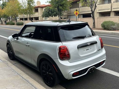 Used 2020 MINI Cooper S image 6